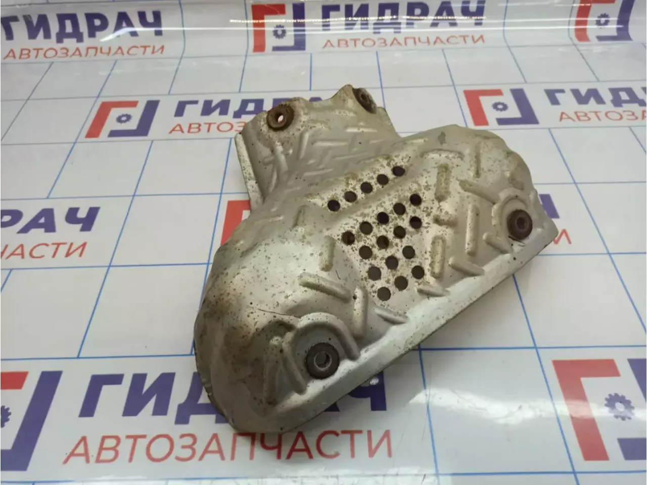 Экран тепловой выпускного коллектора Geely Emgrand EC7 1136000100